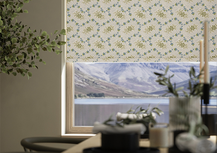 Land & Shore Lorie (Blackout), Green - Roller Blind - Image 5